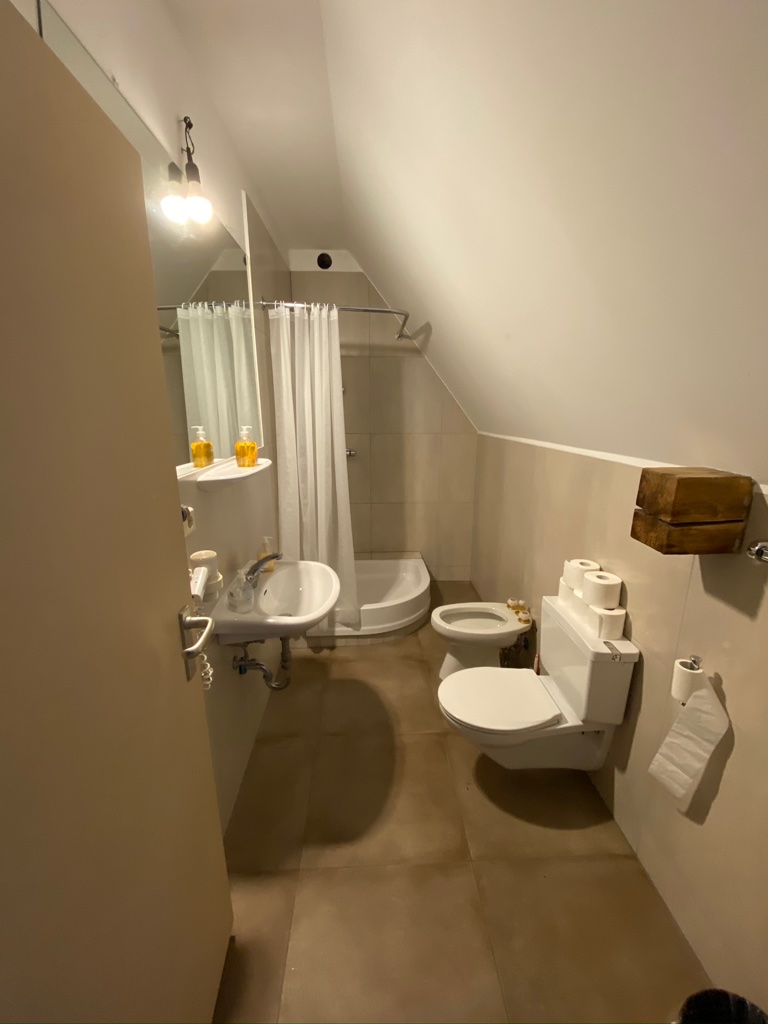 PRIVATE Room | Molkerei | 2 Beds - Image 6