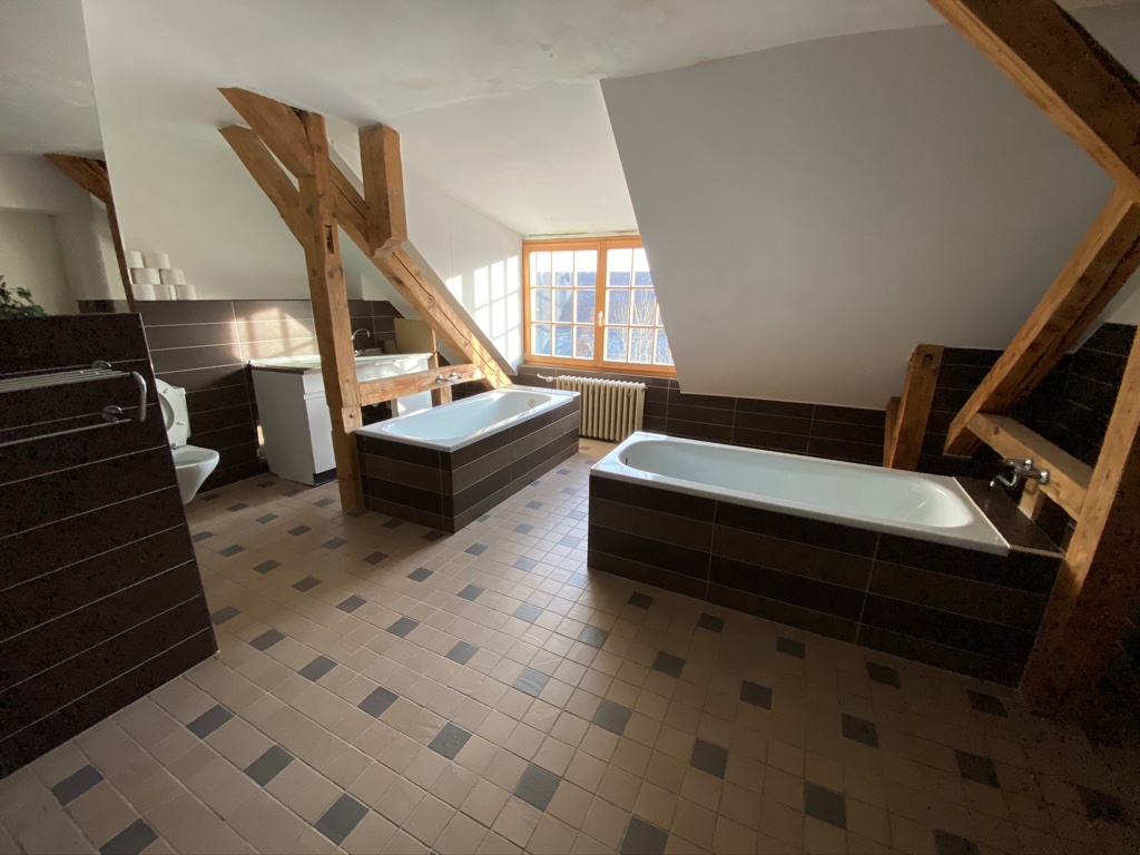 COMMUNITY Room | Molkerei | 7-15 Beds - Image 8