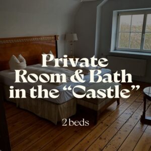 PRIVATE Room | Castle with bath | 2 Beds