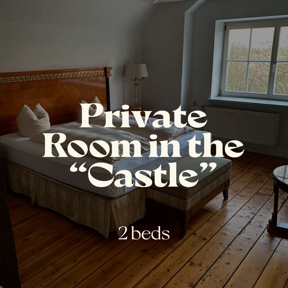 PRIVATE Room | Castle | 2 Beds
