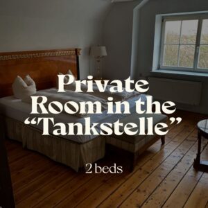 PRIVATE Room | Tankstelle with bath | 2 Beds