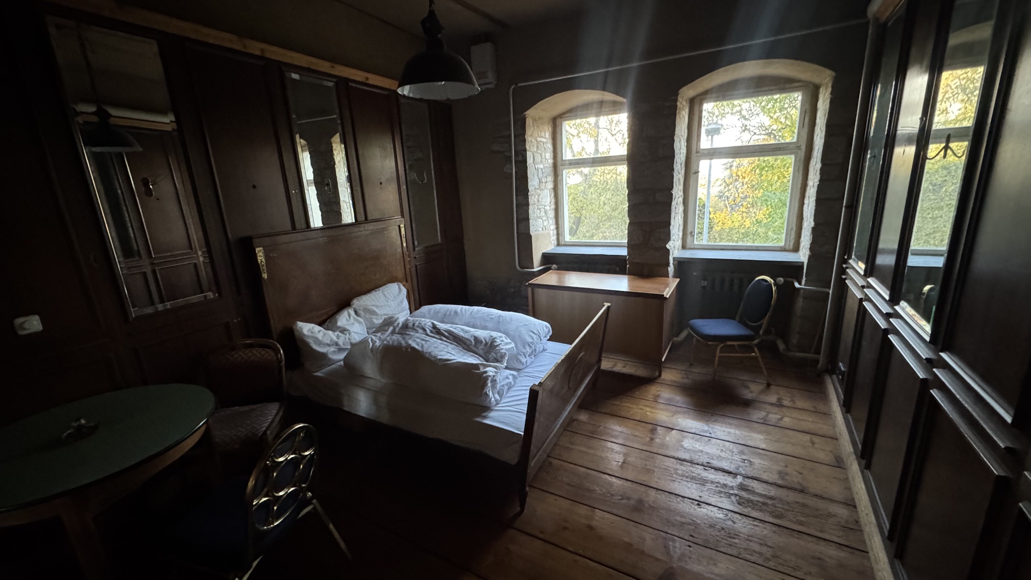 PRIVATE Room | Kneipe | 2 Beds - Image 2